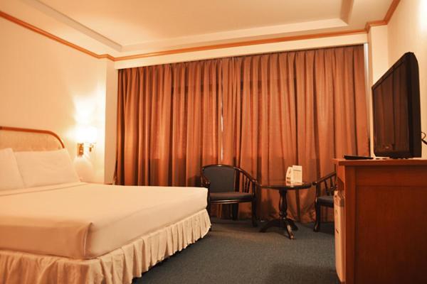 Western Grand Hotel Ratchaburi Экстерьер фото